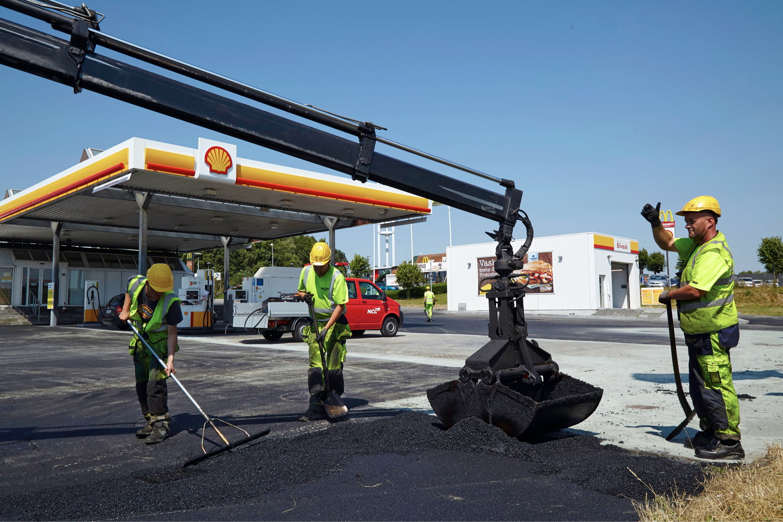 Et jubilæum fortjener at blive fejret mindeværdigt Asfaltarbejde